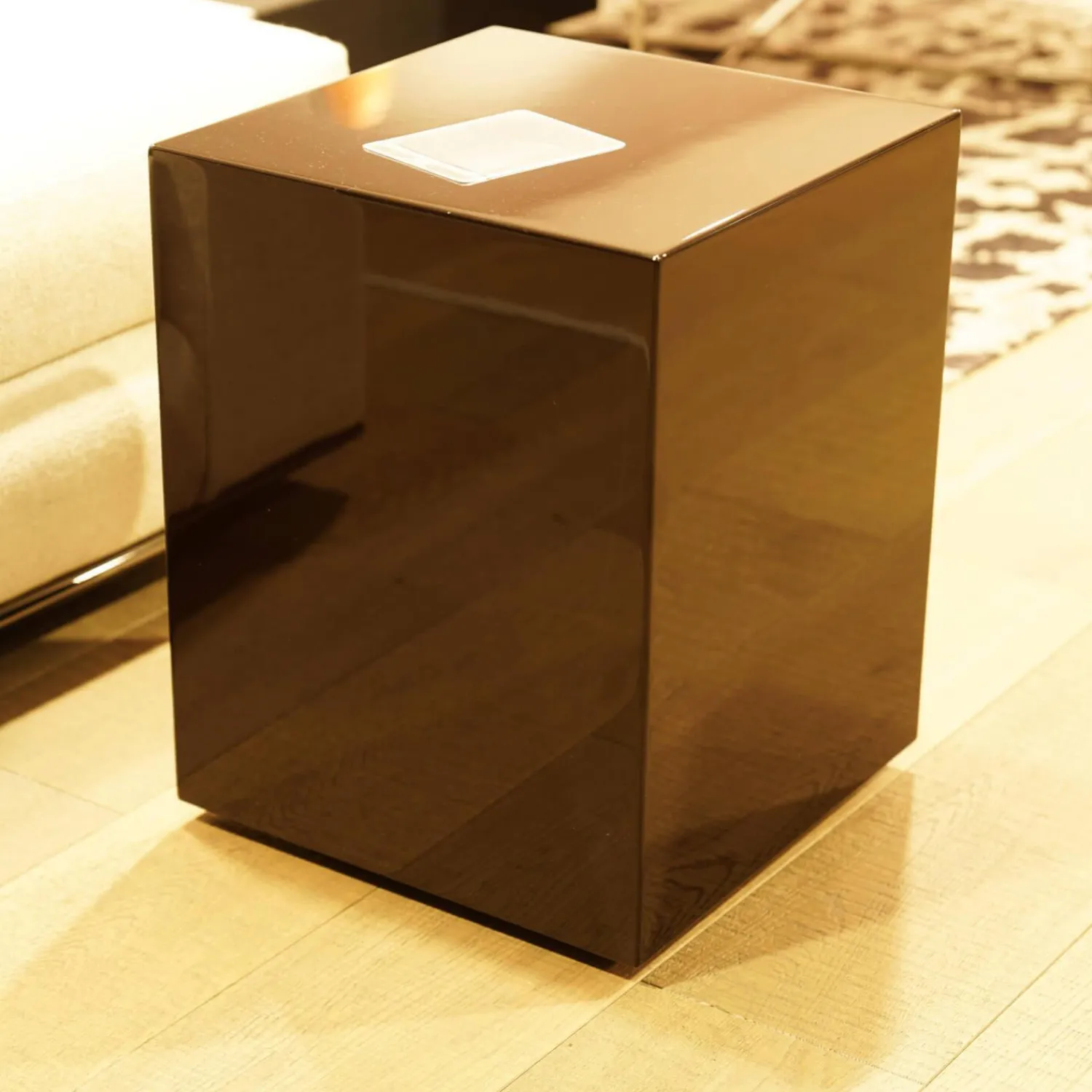 Minotti Beistelltische|Beistelltisch Solid MDF Glänzend In Farbe Mokka Lackiert