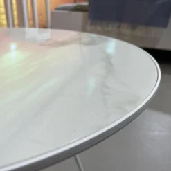 Möller Design Beistelltische|Beistelltisch Steely Mit Rand Keramikplatte Marimi Calacatt Gestell Strukturlack Kristallweiß