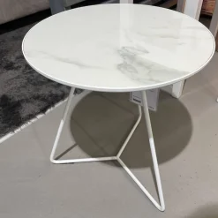 Möller Design Beistelltische|Beistelltisch Steely Mit Rand Keramikplatte Marimi Calacatt Gestell Strukturlack Kristallweiß