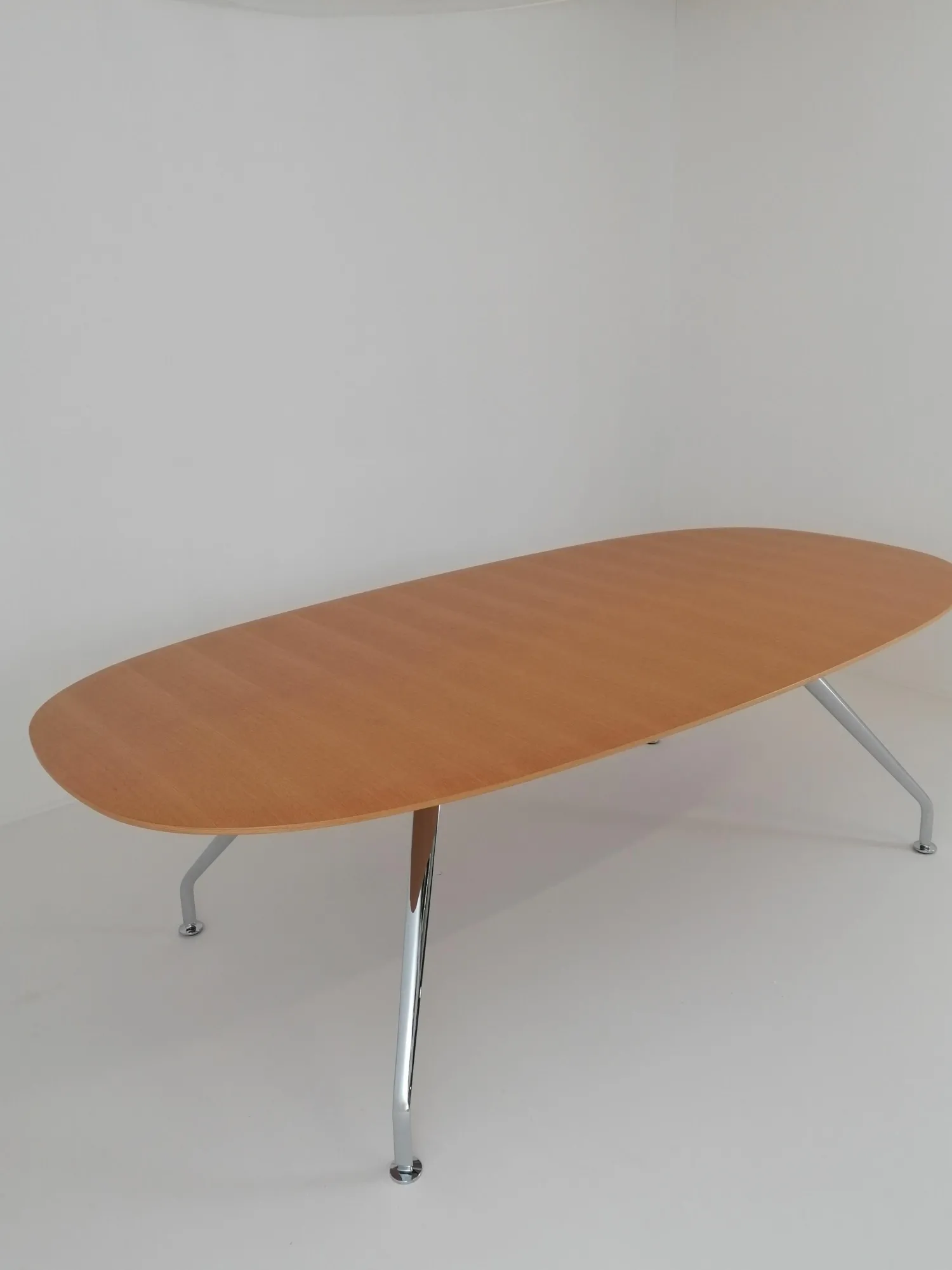 Wilkhahn Esstische|Besprechnungstisch Graph 300/00 Platte Furnier Eiche Natur Lackiert Gestell Glanzverchromt Mit Gleitern