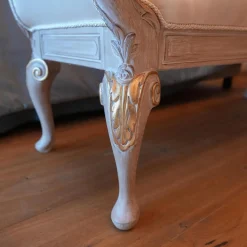 Eigene Herstellung Polsterbetten|Bett 1996 Finish Ceruse Und Gold Stoff Monte Bianco Silber Weiß Gestell Massivholz Mit Fußbank Und 2 Nachtkommoden Ohne Matratze