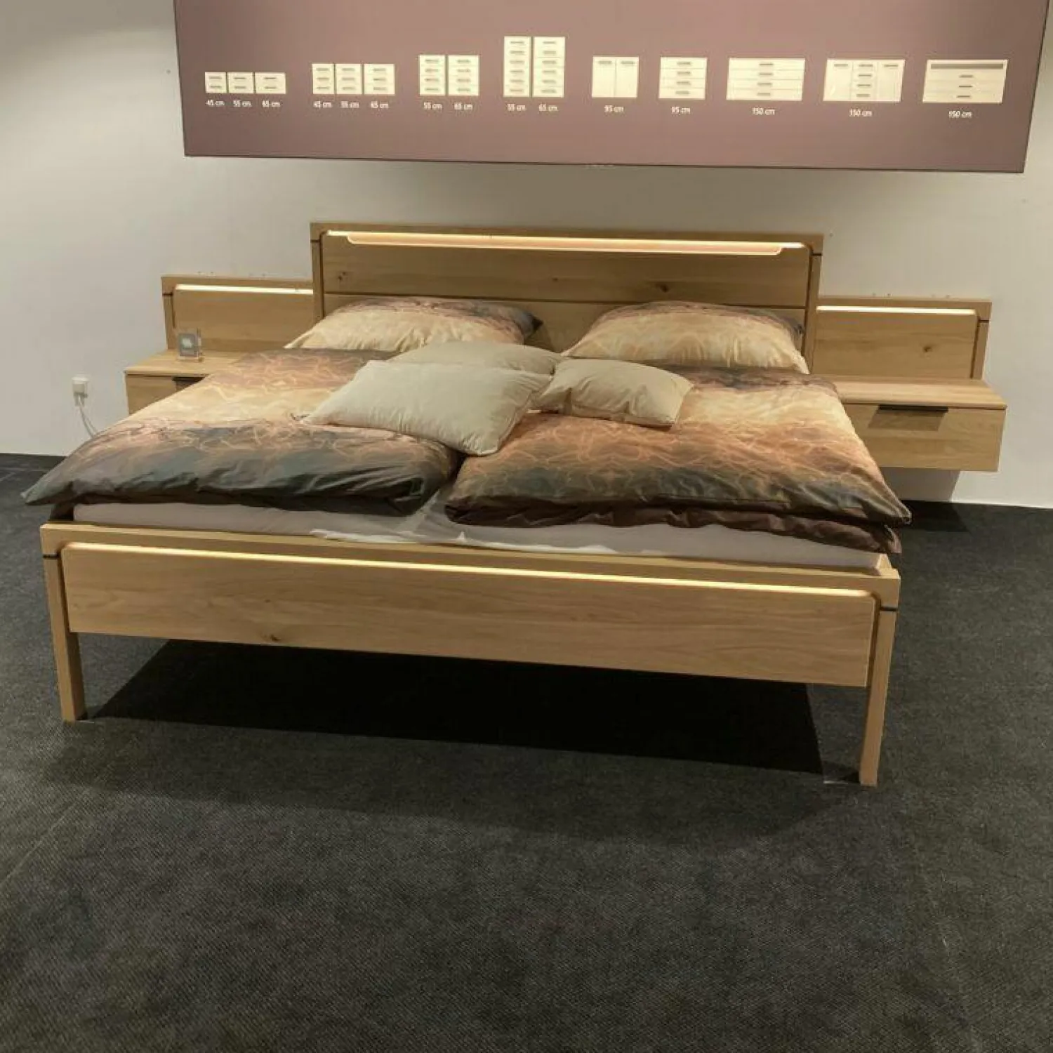 Musterring Polsterbetten|Bett Anconia Eiche Natur Massiv Mit 2 Hängekonsolen Mit Aufsatzpanleele Eiche Natur Massiv Griffe Eiche Natur Anthrazit Inklusive Beleuchtung Ohne Lattenrost Ohne Matratze