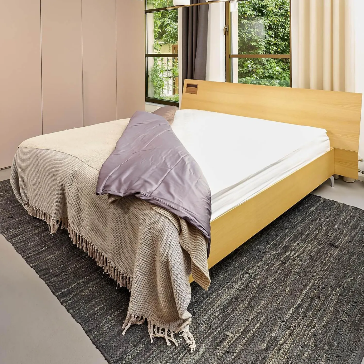 Kettnaker Polsterbetten|Bett B3 Eiche Furniert Hell Füße Verchromt Inklusive 2 Matratzen Und Lattenroste