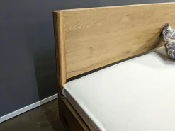 Team 7 Polsterbetten|Bett Times Eiche Wild Naturöl mit Holzhaupt ohne Lattenrost und Matratzen