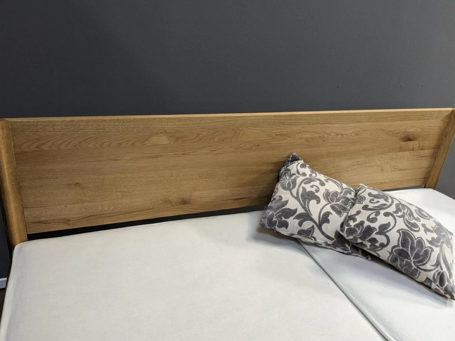 Team 7 Polsterbetten|Bett Times Eiche Wild Naturöl mit Holzhaupt ohne Lattenrost und Matratzen