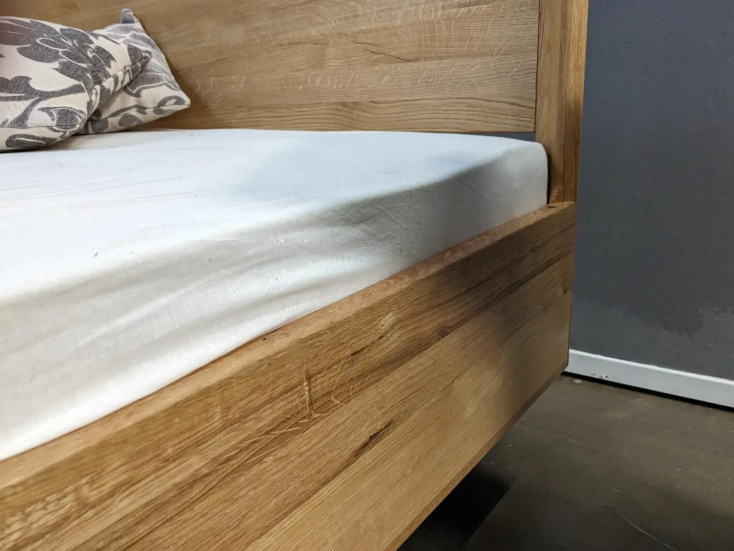 Team 7 Polsterbetten|Bett Times Eiche Wild Naturöl mit Holzhaupt ohne Lattenrost und Matratzen