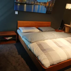 Die Holzmanufaktur Polsterbetten|Bettanlage Com:Ci Nussbaum Massiv Inklusive 2 Beistelltische Ohne Matratzen