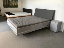 Nolte Polsterbetten|Bettanlage Concept Me 500 S9 Seidengrau ohne Lattenrost ohne Matratze mit Nachttisch Alegro