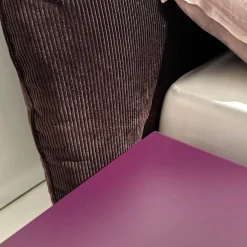 Möller Design Polsterbetten|Bettanlage MD 13 Rose Stoff Charmelle Cord 103 Aubergine Violett Holzfuß Inklusive Beistelltisch Und Metallcontainer