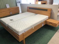 InCasa Polsterbetten|Bettgestell Casa Mio Kernbuche Massiv Natur Geölt Kopfteil Mit Glaseinsatz Havanna Grau Satiniert Füße Verzinkt Inklusive 2 Hängekonsolen ohne Matratzen ohne Lattenrost