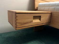 InCasa Polsterbetten|Bettgestell Casa Mio Kernbuche Massiv Natur Geölt Kopfteil Mit Glaseinsatz Havanna Grau Satiniert Füße Verzinkt Inklusive 2 Hängekonsolen ohne Matratzen ohne Lattenrost