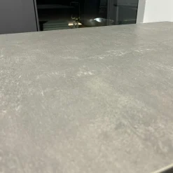 Ronald Schmitt Design Esstische|Bistrotisch Bistro P Tischplatte Keramik Focus Piombo Gestell Metall Schwarz