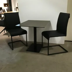 Ronald Schmitt Design Esstische|Bistrotisch P590 Tischplatte Keramik Osido Bruno Grau Gestell Metall Schwarz