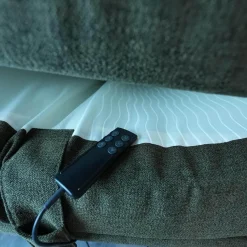 Femira Boxspringbetten|Boxspringbett Atlanta 0514238 Stoff 9153 Grün Kopfteil 3 Steppung Kachel Füße Schwarz Mit Fernbedienung Und Matratze