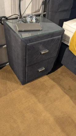 Oschmann Boxspringbetten|Boxspringbett Virginia Stoff 598100 Uni Schwarz Mit Matratze Topper Intrigiert Inklusive 2 Nachtkonsolen Ohne Dekoration Ohne Lampen