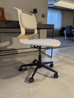 Team 7 Bürostühle|Bürodrehstuhl Kids Polsterung Stoff Ripley 101 Grau Rücken Eiche Weißgeölt Drehgestell Schwarz