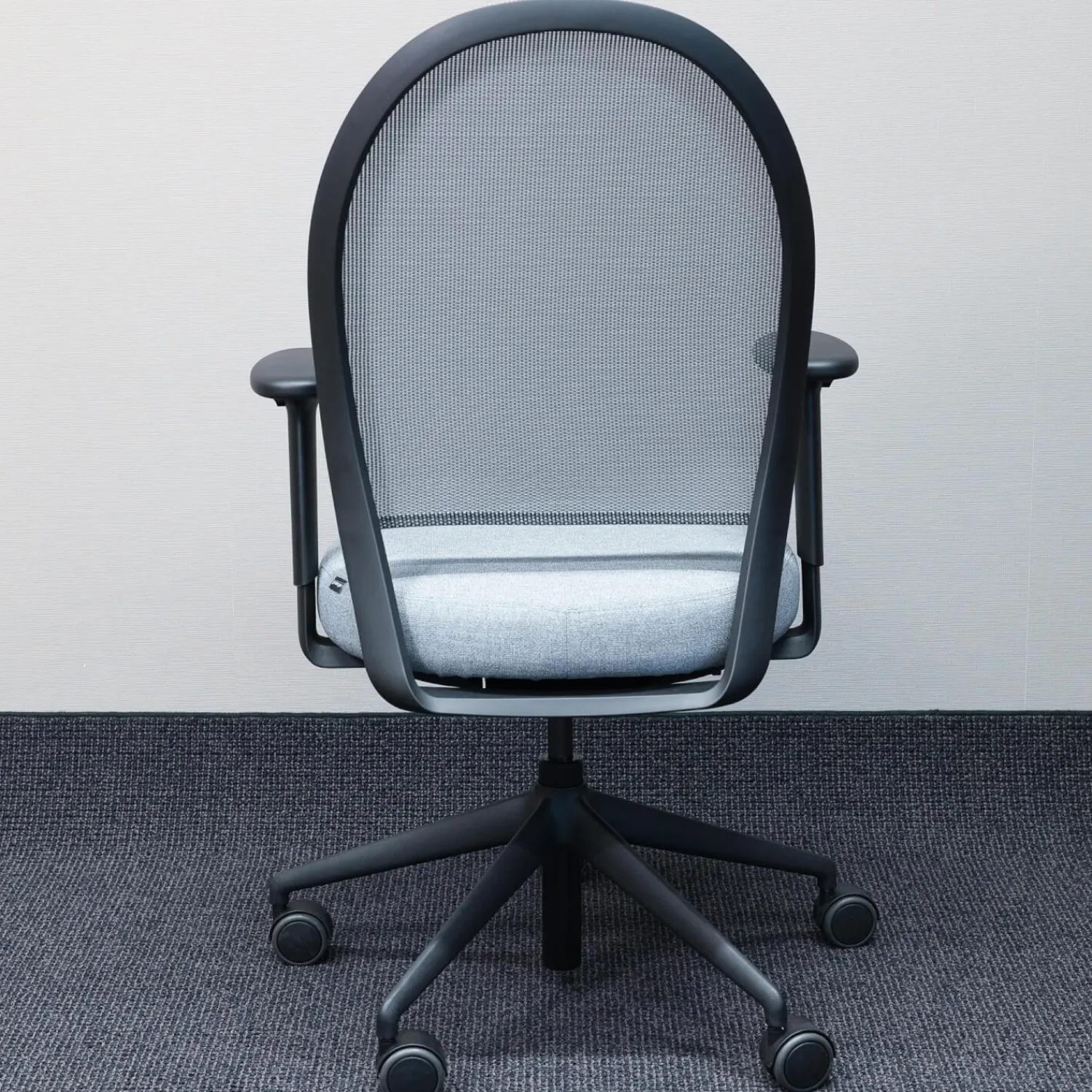 Girsberger Bürostühle|Bürodrehstuhl Marva Gepolstert Grau Gestell Alu Poliert