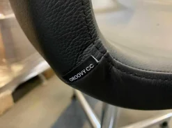 Groovy CC Bürostühle|Bürostuhl Tango Leder Schwarz Gestell Poliert auf Gleitern