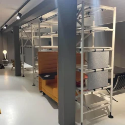 Vitra Regale|Bürosystem Comma Shelf und Horizontal Beam Melamin Soft Light Screen Vlies Kieselgrau