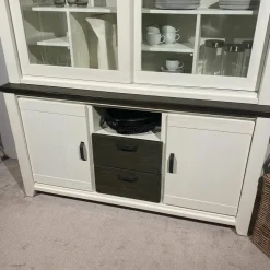 Natura Vitrinen & Highboards|Buffetschrank Lebensart Wellington Vollholz Akazie Weiß Gebürstet