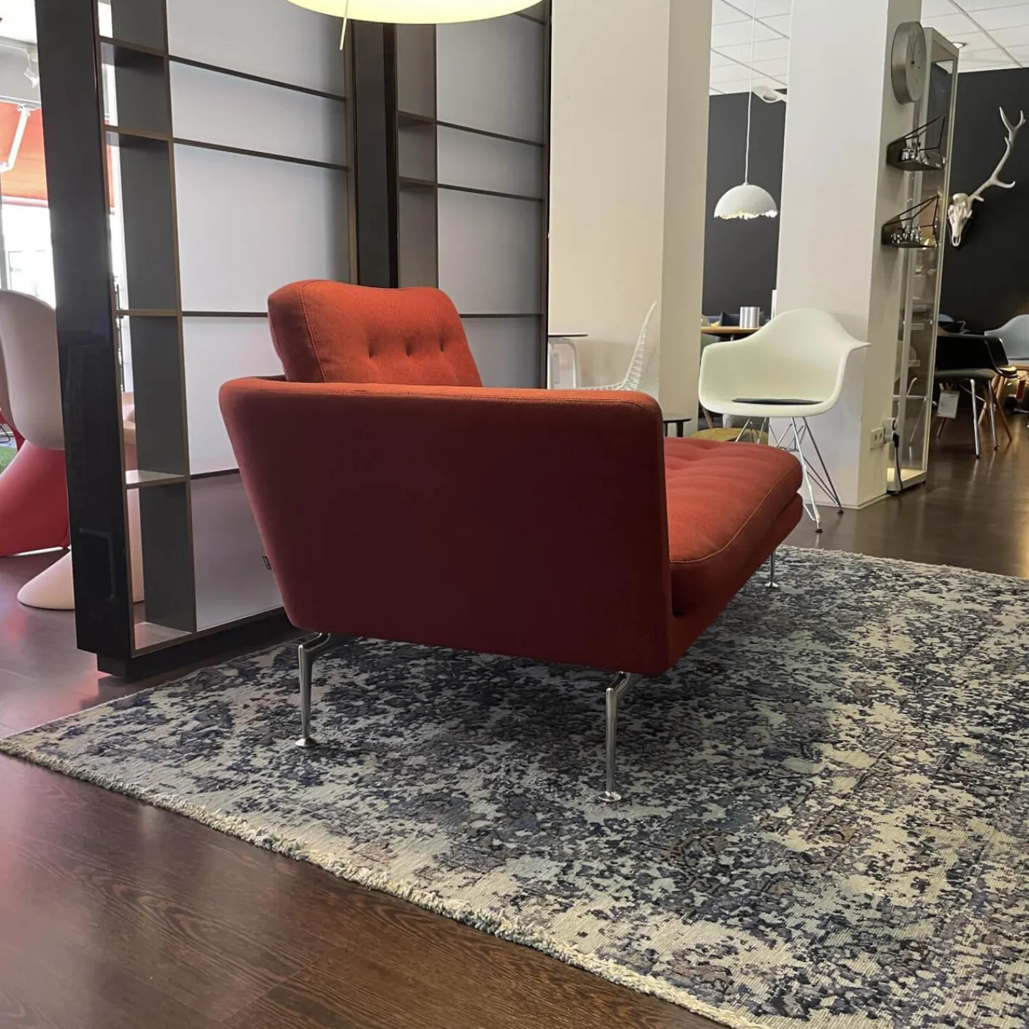 Vitra 2-Sitzer-Sofas|Chaise Lounge Suita Klein Stoff Laser Farbe 35 Rot Moorbraun Untergestell Poliert