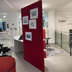 COR Regale|Chart Trennwand Regal Und Arbeitstisch Dunkelrot Hellrot White Mit Steckdose