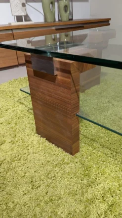 Vierhaus Couchtische|Couchtisch 7450 028 01 Tischplatte Glas Mit Zwischenablage Füße Kernnussbaum