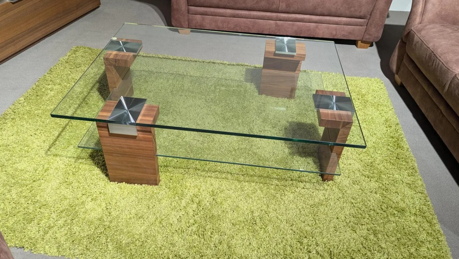 Vierhaus Couchtische|Couchtisch 7450 028 01 Tischplatte Glas Mit Zwischenablage Füße Kernnussbaum