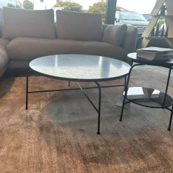 Rolf Benz Couchtische|Couchtisch 947 471 Platte Stein Graphit Brown Grau Braun Gestell Stahl Verkehrsschwarz Lackiert