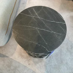 Rolf Benz Couchtische|Couchtisch 926-242 Platte Naturstein Geledert Graphit Brown Grau Gestell Stahl Glatt Lackiert Matt Umbragrau Grau