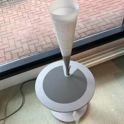 Leolux Couchtische|Couchtisch Calumet White Alu mit integrierter Lampe