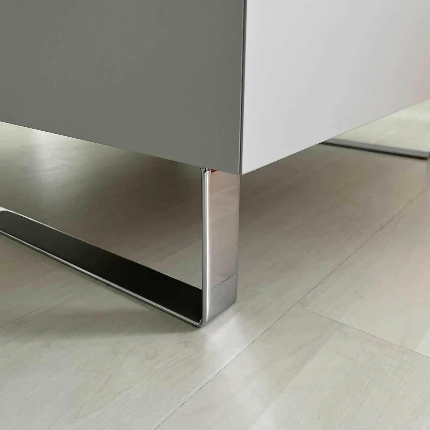 COR Couchtische|Couchtisch Conseta MDF Lack Platin M14 Metallkufe Verchromt Mit Klappe