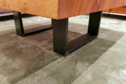 Scholtissek Couchtische|Couchtisch Kantara Tischplatte Rüster Ulme Gestell Eisen