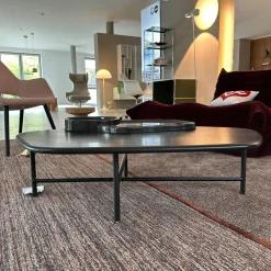 Ligne Roset Couchtische|Couchtisch Lewa Platte Esche Schwarz Auflage Keramik Ebenschwarz Füße Stahl Schwarz Lackiert