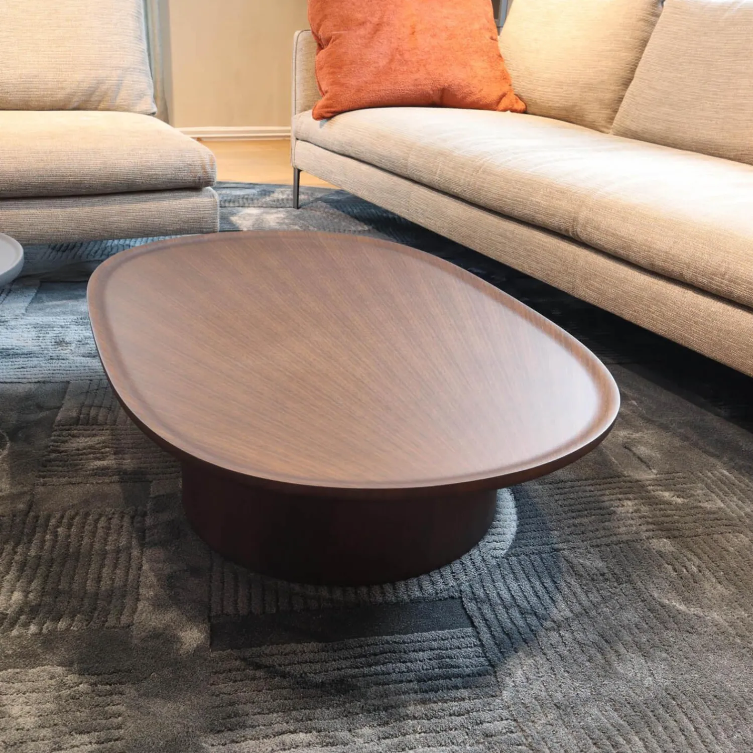 Molteni & C Couchtische|Couchtisch Louisa Platte Und Gestell Holz Eukalyptus Braun