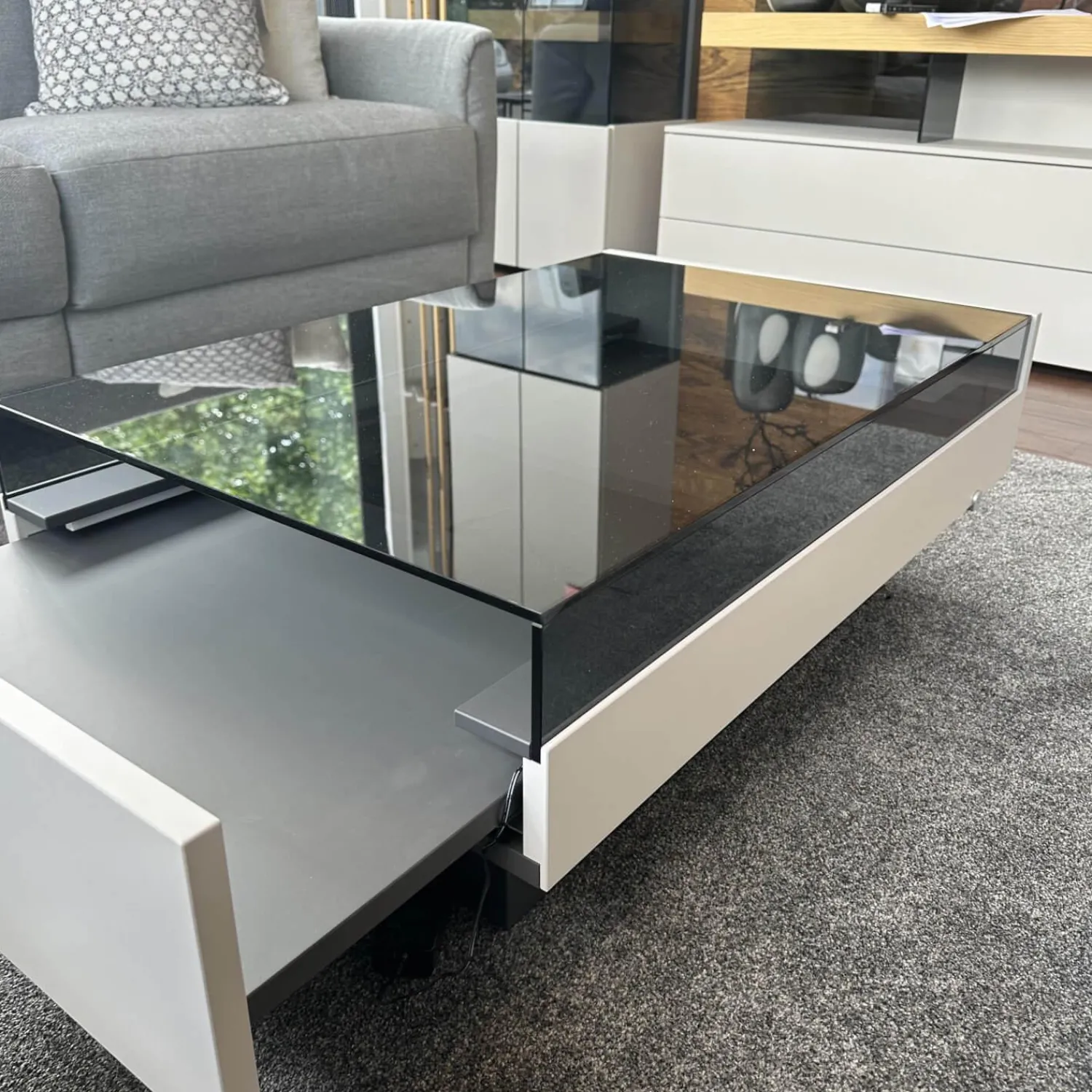 Loddenkemper Couchtische|Couchtisch Minos Parsolplatte Kristallgrau Auszüge Links Und Rechts Weiß