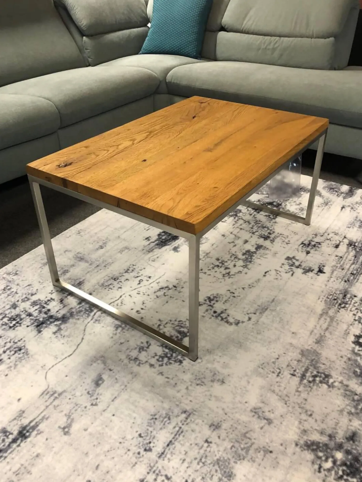 Henke Couchtische|Couchtisch Modell AC90-L Eiche-Kern-Altholz