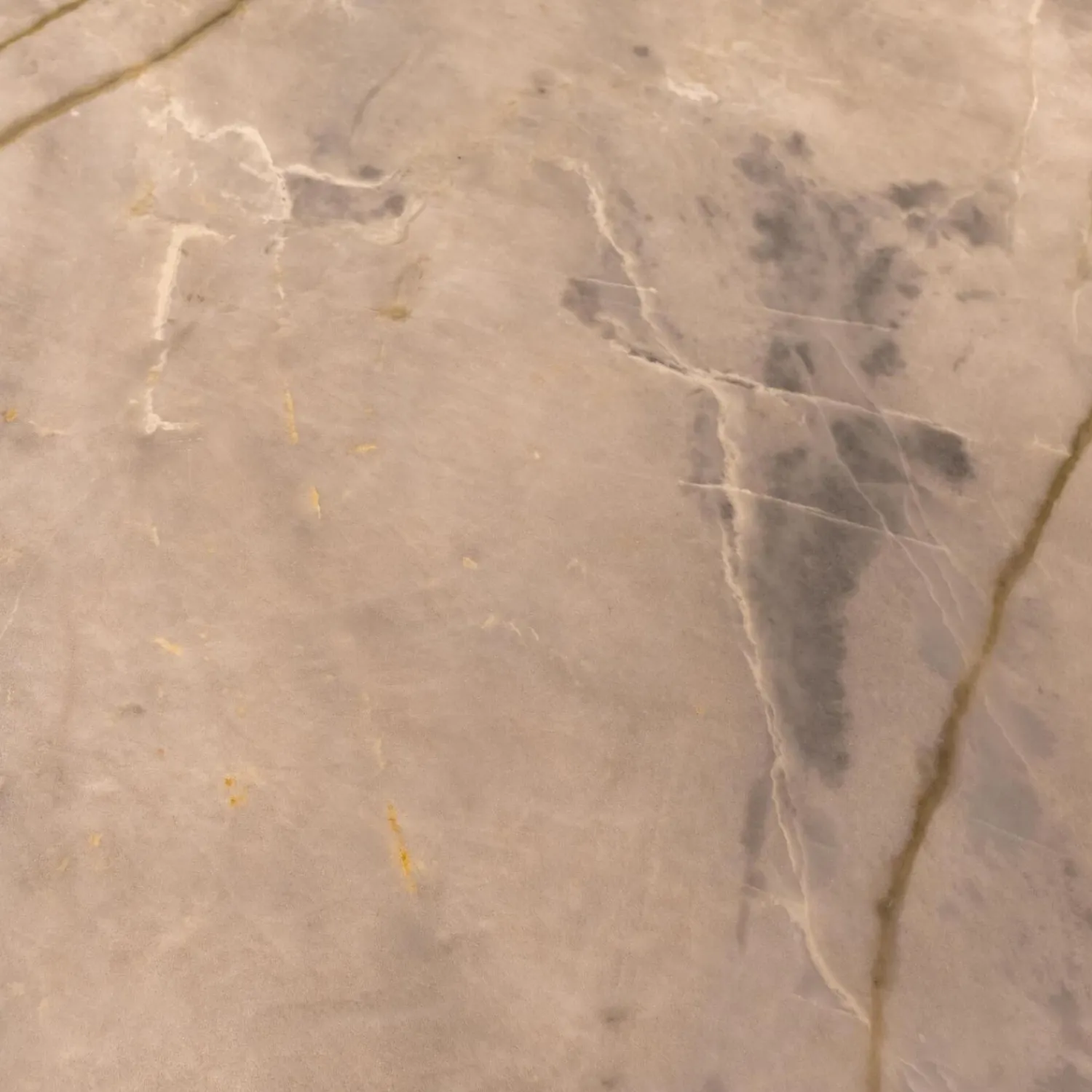 Janua Couchtische|Couchtisch SC 54 Steinplatte Calacatta Verde Leder Optik Gestell Pulverbeschichtet Verkehrsweiß