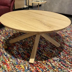 Wimmer Couchtische|Couchtisch Signatura Rustikaler Asteiche Bianco Geölt Mit Kreuzgestell Ohne Deko