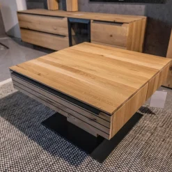 WK Wohnen Couchtische|Couchtisch WK 490 Baristo Asteiche Bianco Rillenoptik Mit Liftfunktion Und Schubkästen