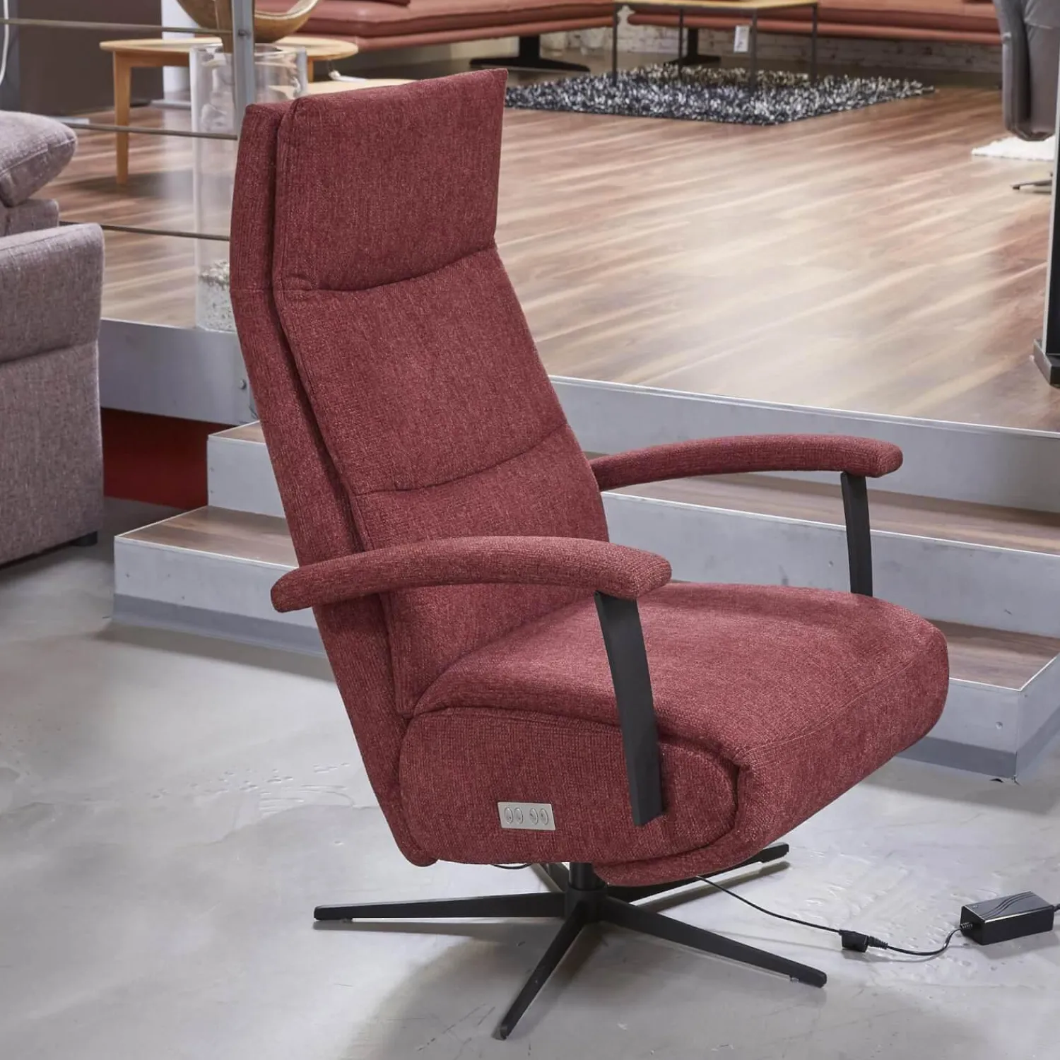 Activineo Relaxsessel|Drehsessel Beppo Stoff Lugo 31 Marsala Rot Armlehne Metall Schwarz Kreuzfuß Metall Schwarz