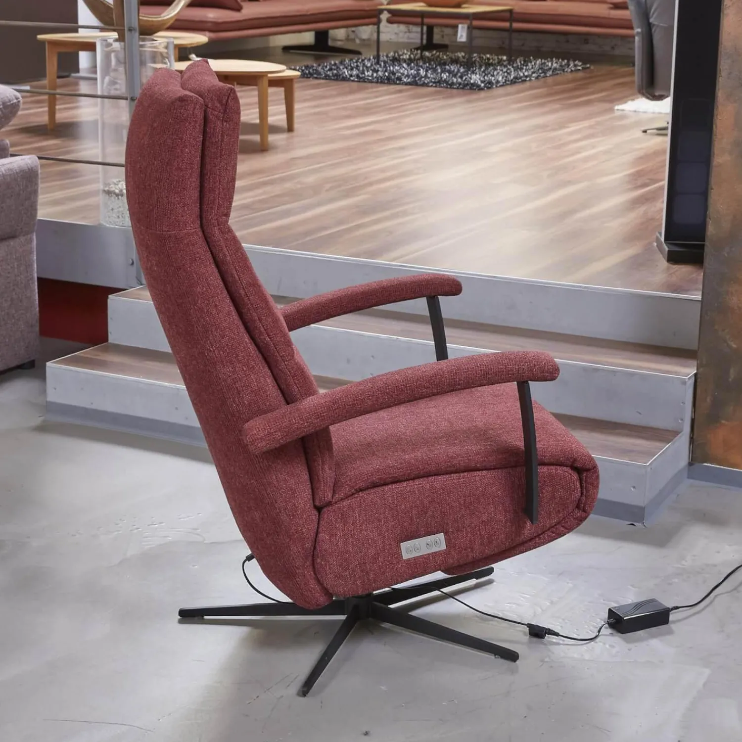 Activineo Relaxsessel|Drehsessel Beppo Stoff Lugo 31 Marsala Rot Armlehne Metall Schwarz Kreuzfuß Metall Schwarz