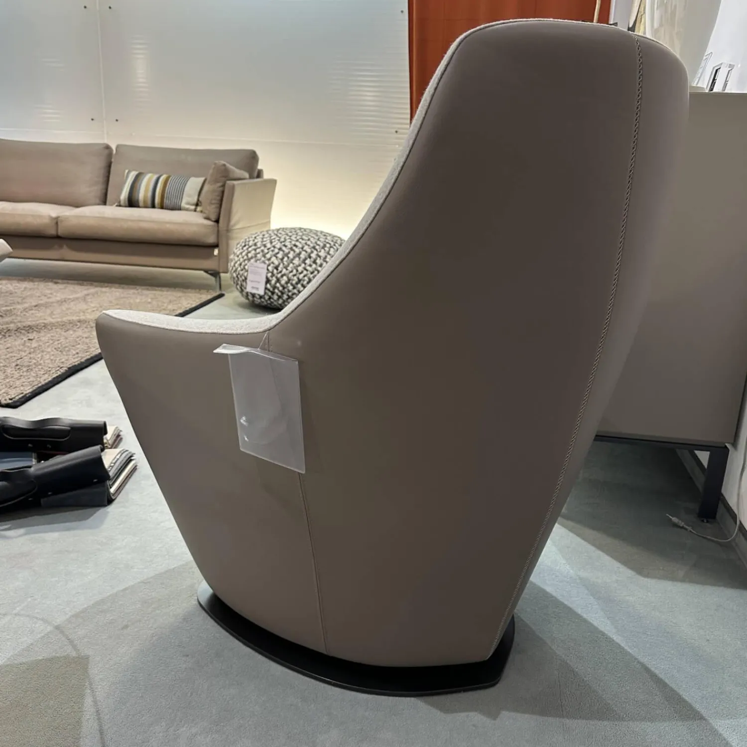 Leolux Relaxsessel|Drehsessel Cantate 682 101 Innen Stoff Divina Melange 2 220 Grau Außen Leder Ceras Brindle 2110 Beige