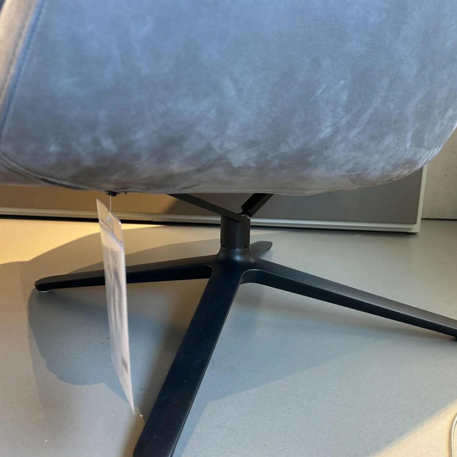 COR Relaxsessel|Drehsessel dia Hoch Leder 681 Graphit Grau Gestell Feinstruktur Schwarz Lackiert Mit Hocker