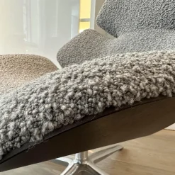 COR Relaxsessel|Drehsessel Shrimp Mit Hocker Stoff 14002 Hellgrau Holzschale Eiche Braun D73