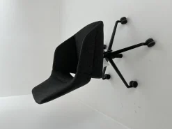 Wilkhahn Einzelstühle|Drehstuhl OCCO Conference 224 63 Stoff 65 Re Wool Antharzit Gestell Stahl Schwarz Strukturmatt Mit Rollen