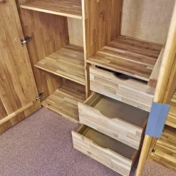 m&h Kleiderschränke|Drehtürenschrank Endlosschrank Wildeiche Massiv Parkettverleimt mit Beleuchtung