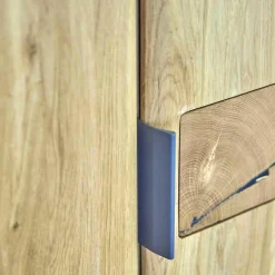 m&h Kleiderschränke|Drehtürenschrank Endlosschrank Wildeiche Massiv Parkettverleimt mit Beleuchtung