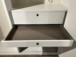 Rietberger Möbelwerke Kleiderschränke|Drehtürenschrank Sonate R5 Lack Brillantgrau mit Beleuchtung