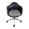Vitra Einzelstühle|Eames Plastic Armchair PACC Sitzfläche Stoff Checker Schwarz Weiß Schale Kunststoff Gestell Aluminium Poliert Mit Rollen